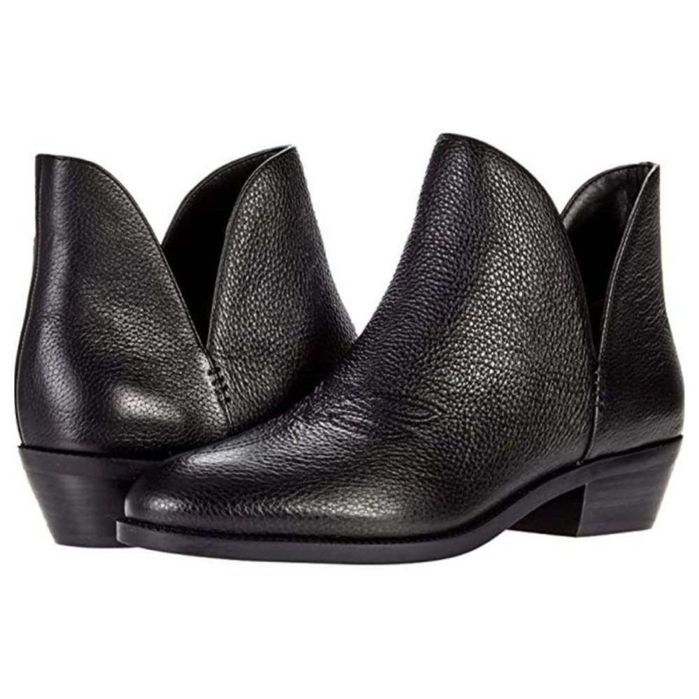 Lauren Ralph Lauren
Lauren by Ralph Lauren Women's Prestyn Booties black  5.5